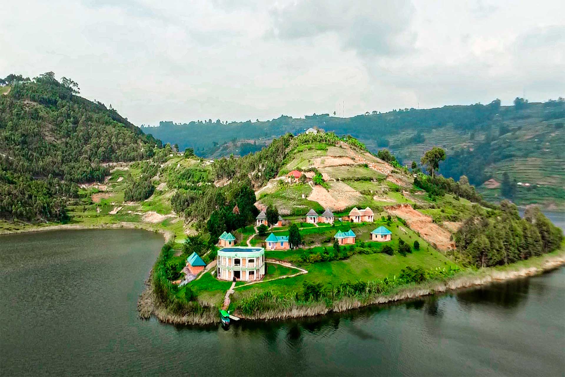 Nyamunyonyi Lake resort 